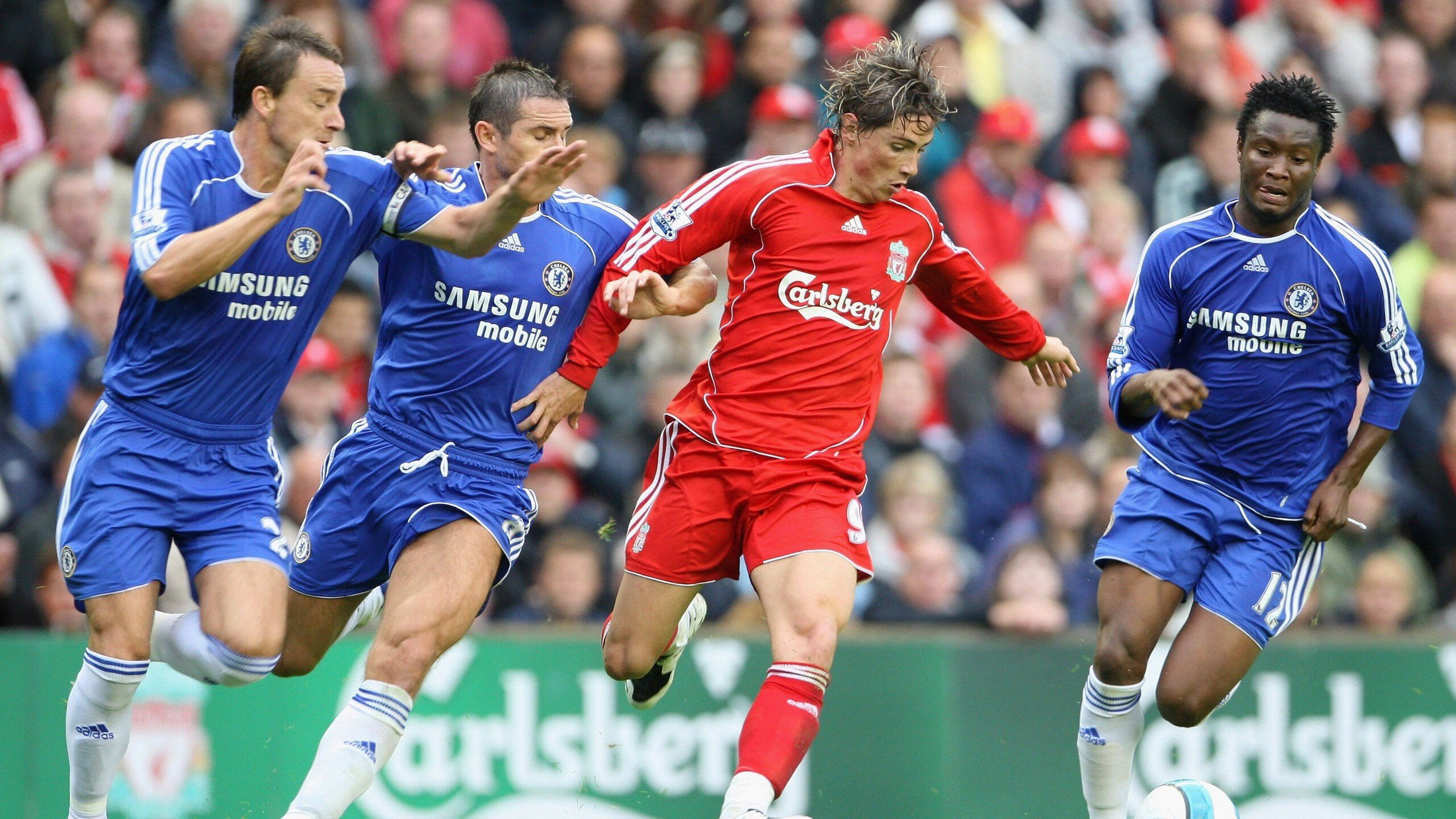 曝阿莫林与曼联铁闸是亲戚,都是马戏团后代!稳居主力备受争议